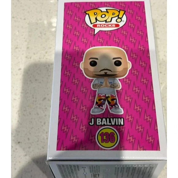 J. Balvin Kids Signed No.136 Funko Pop Vinyl Figure Light Brown Sz 6"x5" - Picture 8 of 8